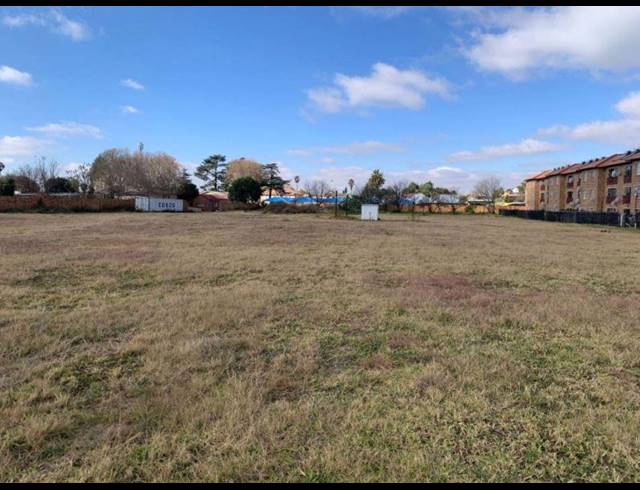 LAND FOR SALE IN BOKSBURG